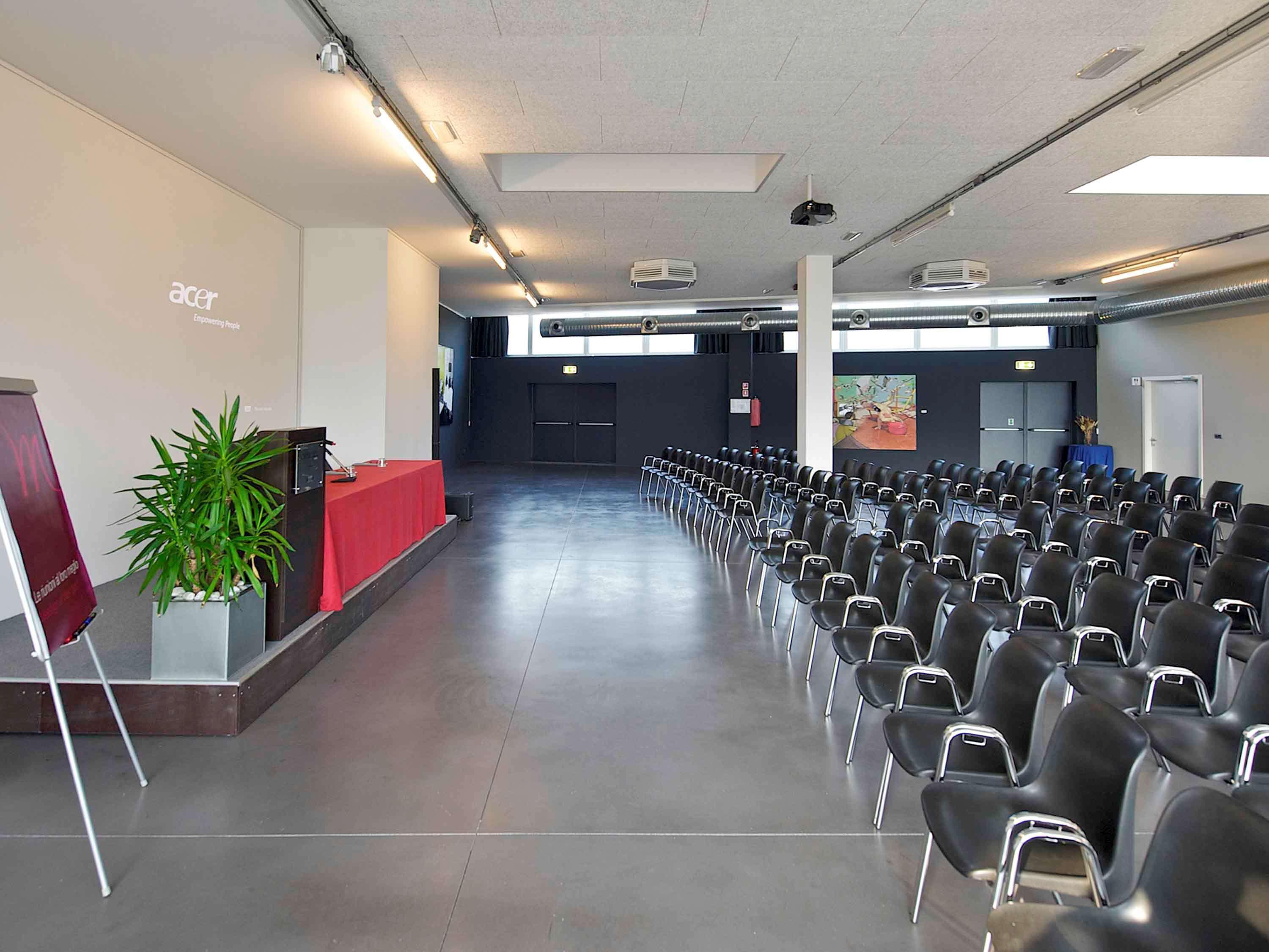 Mercure Nerocubo Rovereto Rovereto  Bagian luar foto