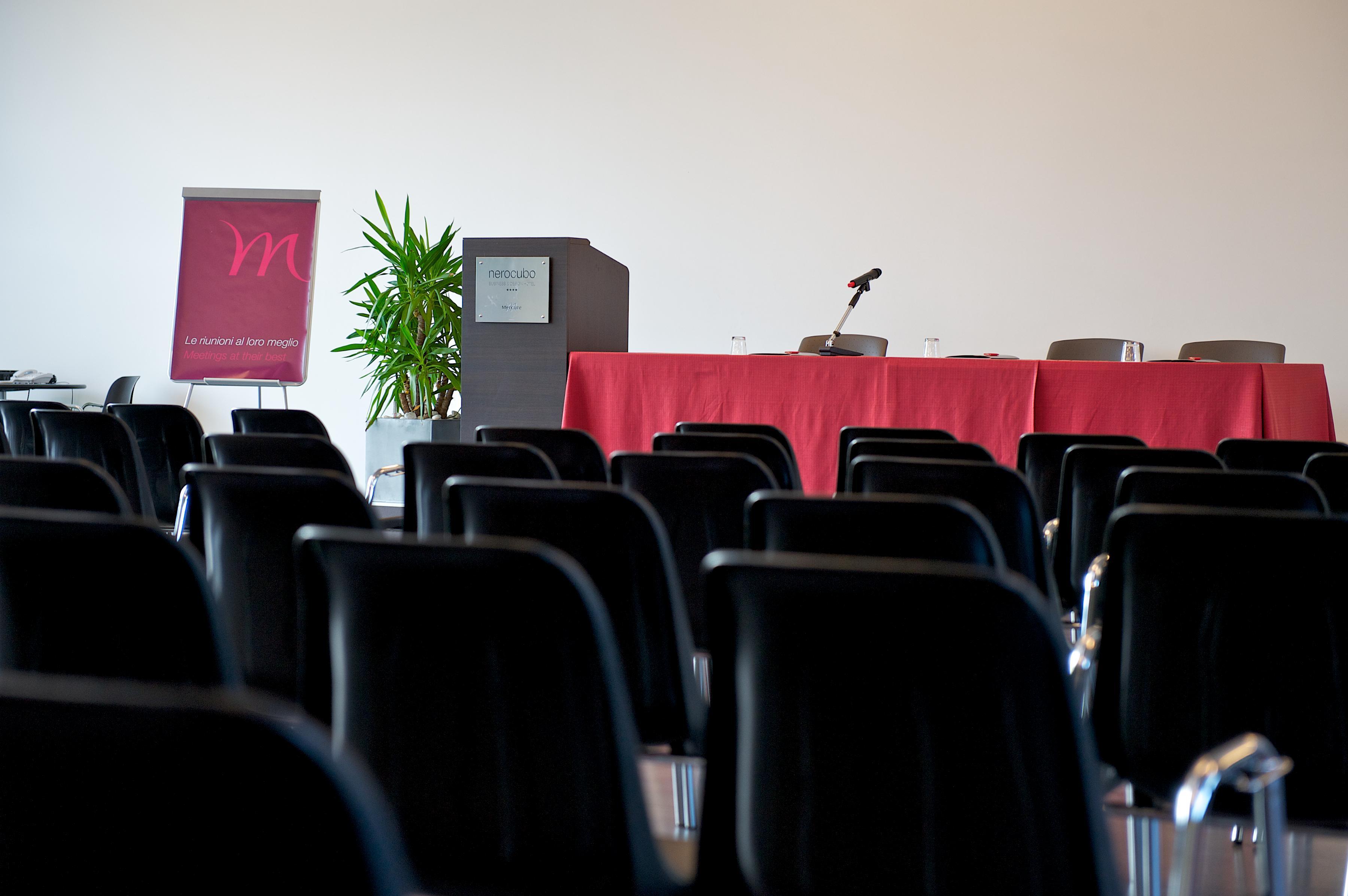 Mercure Nerocubo Rovereto Rovereto  Bagian luar foto
